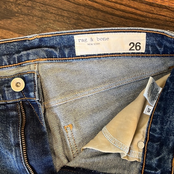 Rag and Bone cute boot cut jeans. Perfect for a festival! - Picture 3 of 3